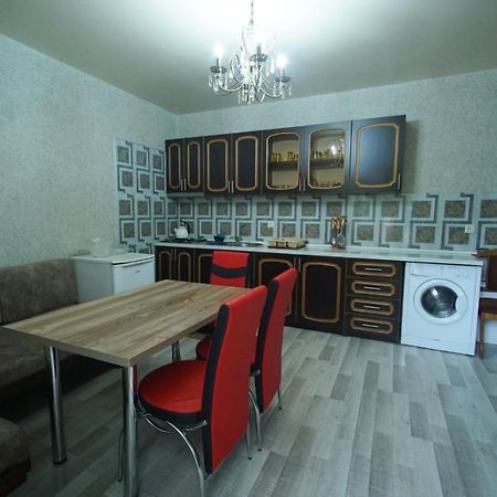 Hotel Edelweiss Кутаїсі Екстер'єр фото