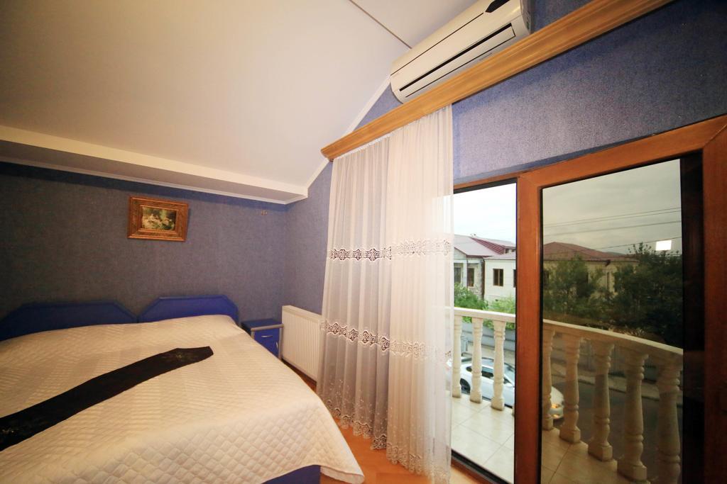 Hotel Edelweiss Кутаїсі Екстер'єр фото