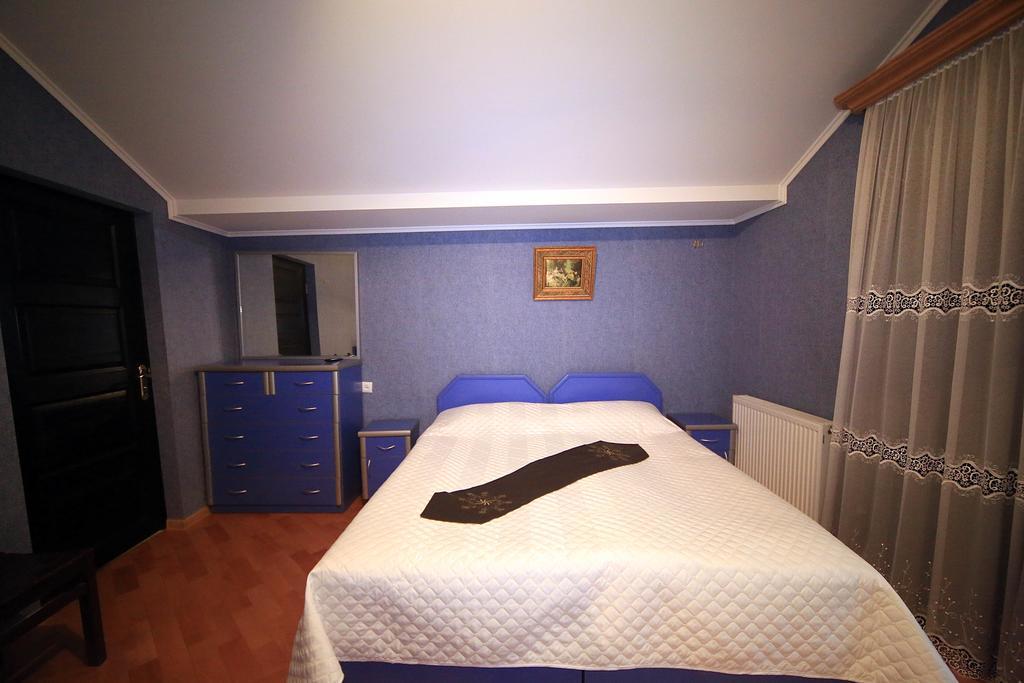 Hotel Edelweiss Кутаїсі Екстер'єр фото